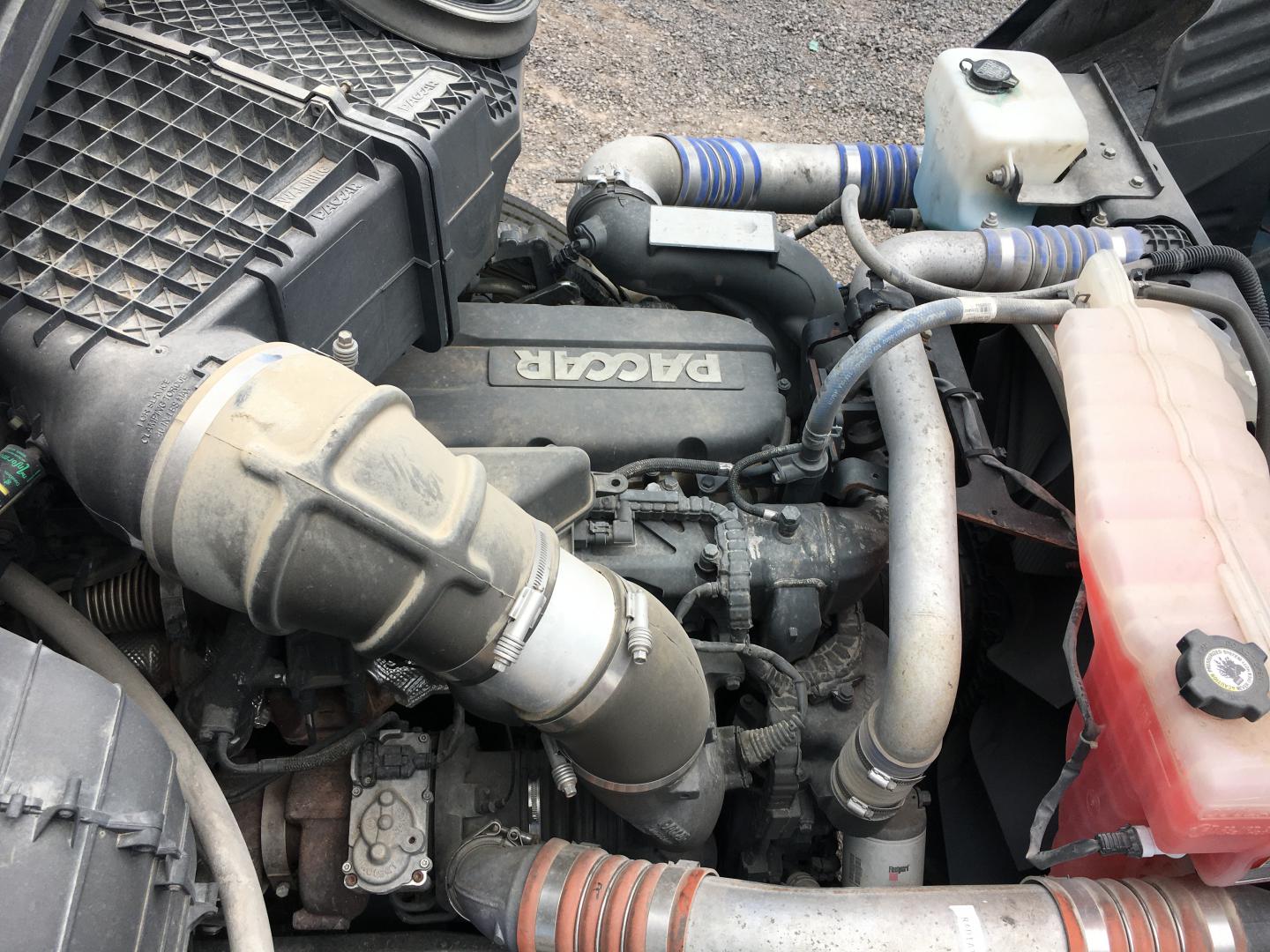 ./imagenes/INVOICE/2019/16958/TRACTOCAMION KENWORTH T680 (43).JPG